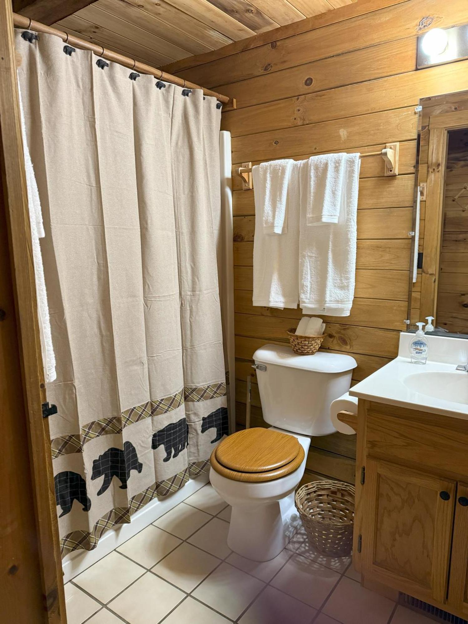Cozy Bear Cabin-Stunning Mountain View, Dogs Welcome With Pet Rate Мегги-Вэлли Экстерьер фото